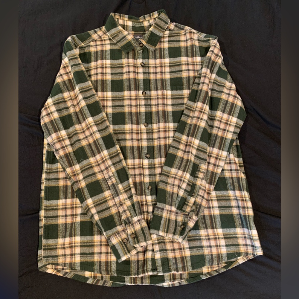 Green Eddie Bauer flannel shirt size L